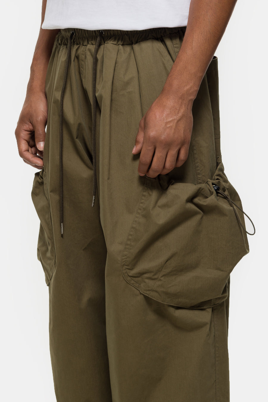Bungee Strap Cargo Pant in Khaki – Estudio Niksen