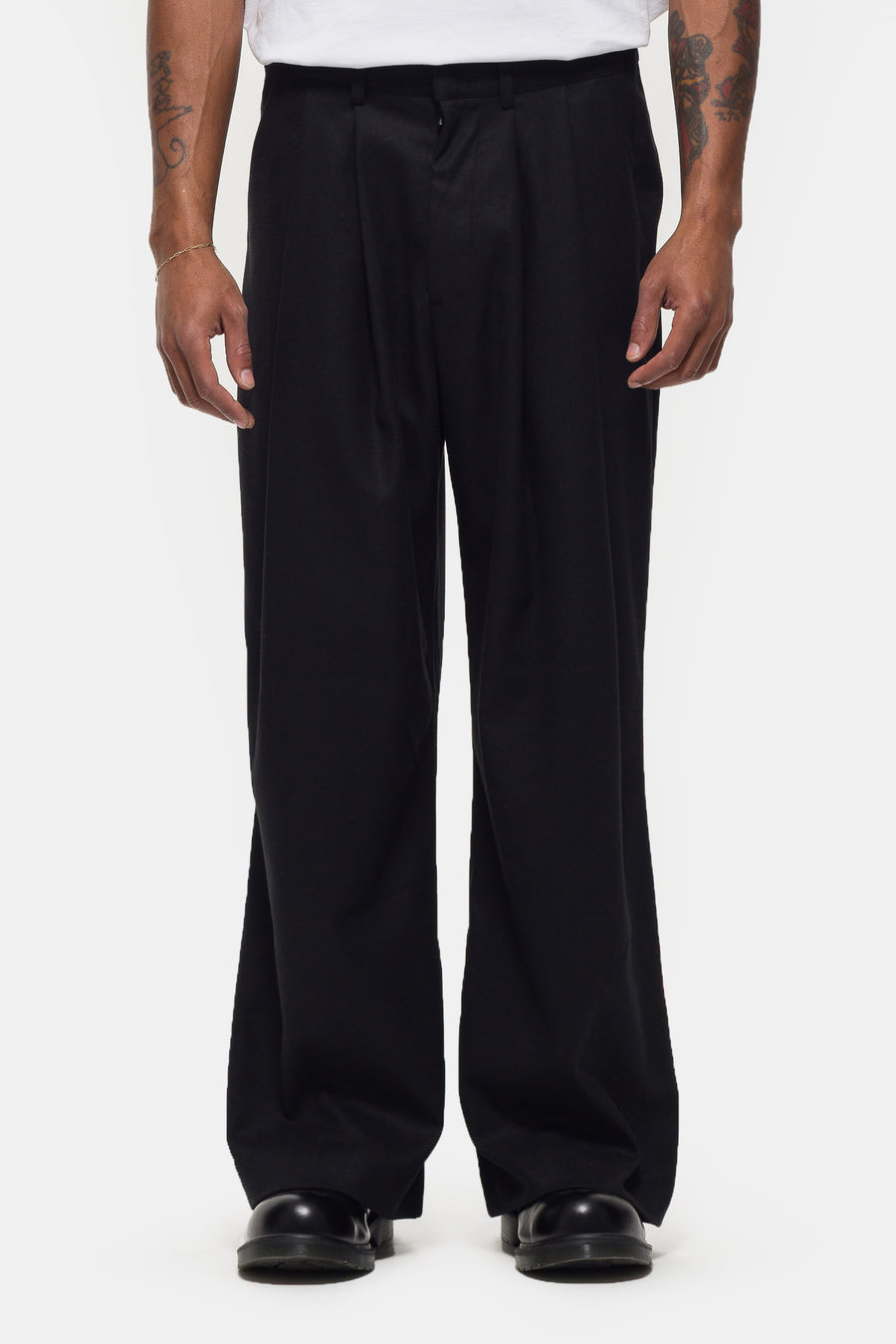 Heavyweight Pintuck Maxi Trouser in Black