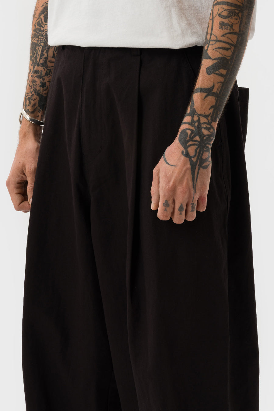Estudio Niksen Herringbone Balloon Trouser in Black - Notre
