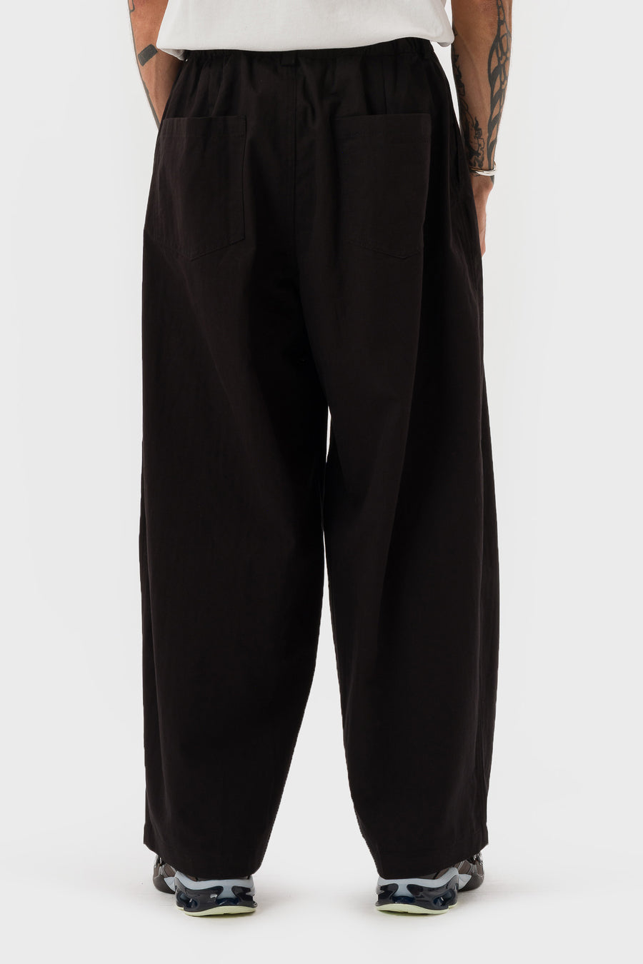 Estudio Niksen Herringbone Balloon Trouser in Black - Notre