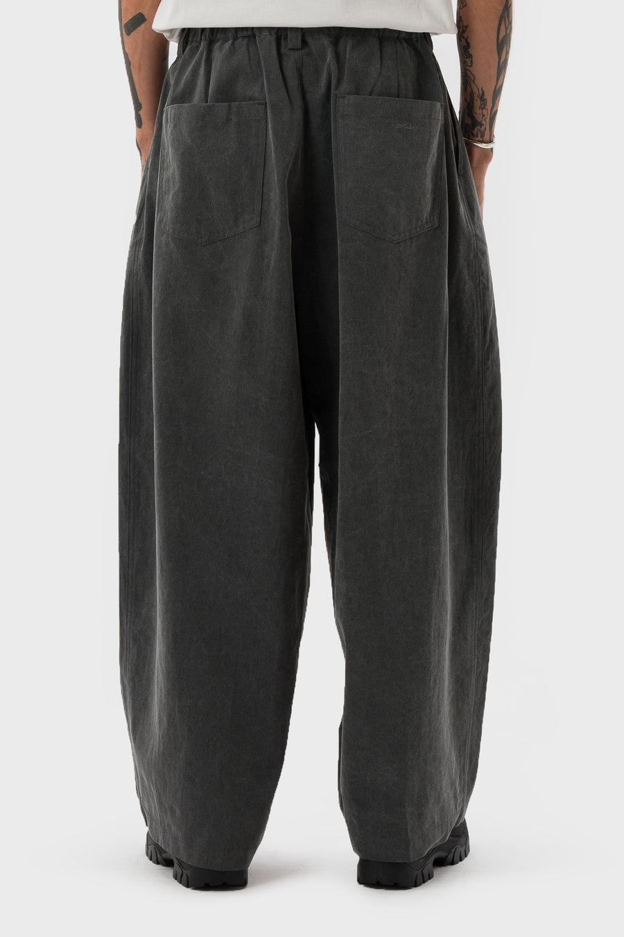 Estudio Niksen Herringbone Balloon Trouser in Charcoal - Notre