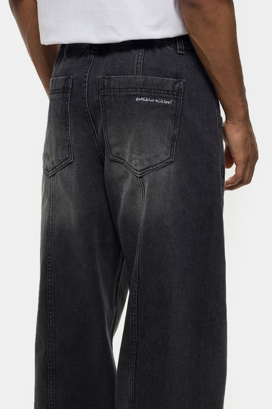 Estudio Niksen In-Stitch Denim Jean in Black - Notre