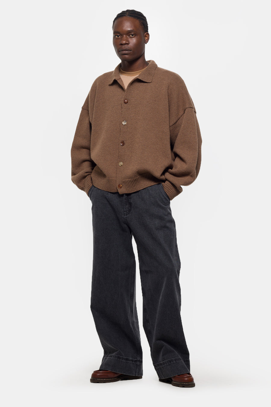 極美品 2024SS ナゴンスタンス knit college cardigan Mismatch Button Cardigan in Brown - Estudio Niksen