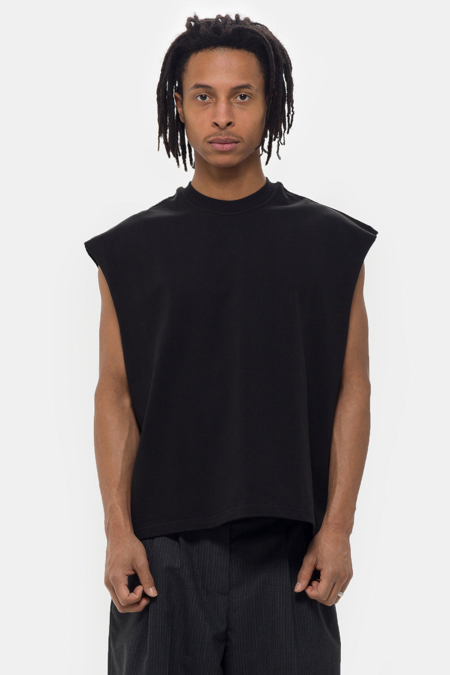 Estudio Niksen Muscle Cropped T-Shirt in Black - Notre