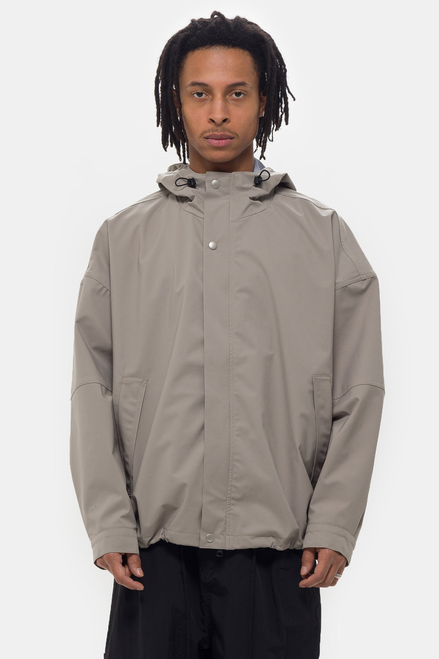 Estudio Niksen Niksen Stormrider Jacket in Sage - Notre