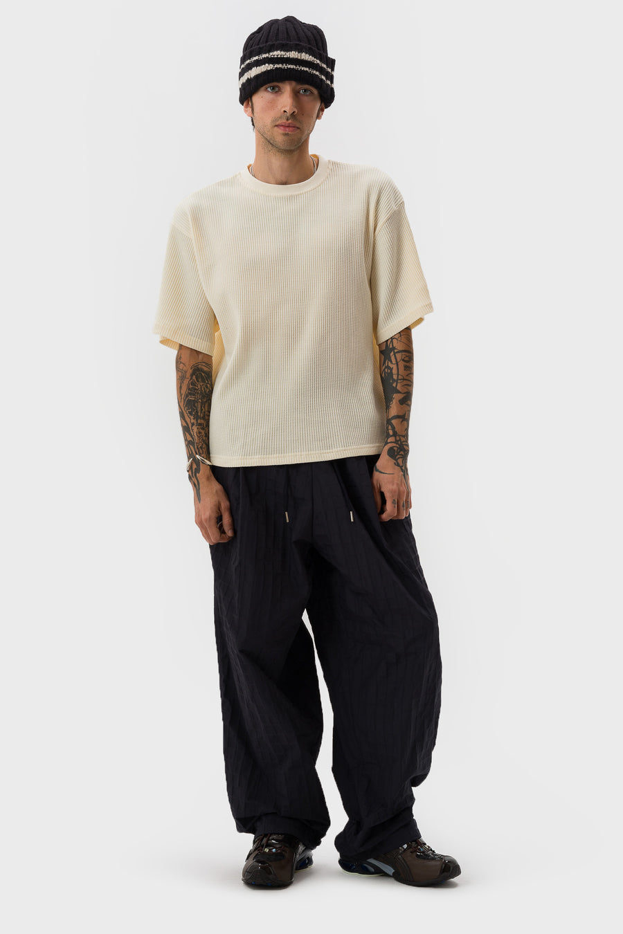 Estudio Niksen Niksen Walking Pant in Navy - Notre