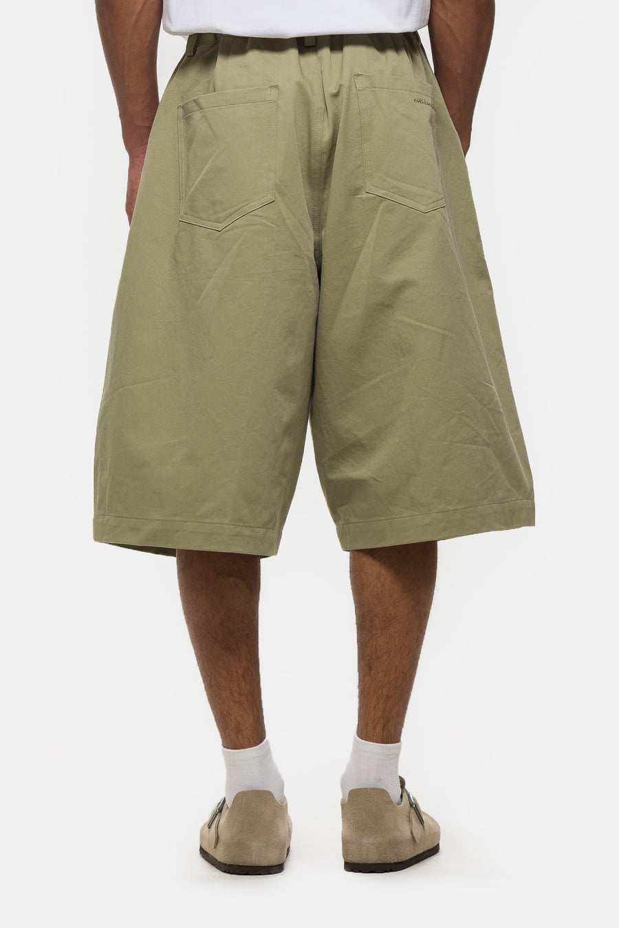 Estudio Niksen Pintuck Wide Short in Khaki - Notre