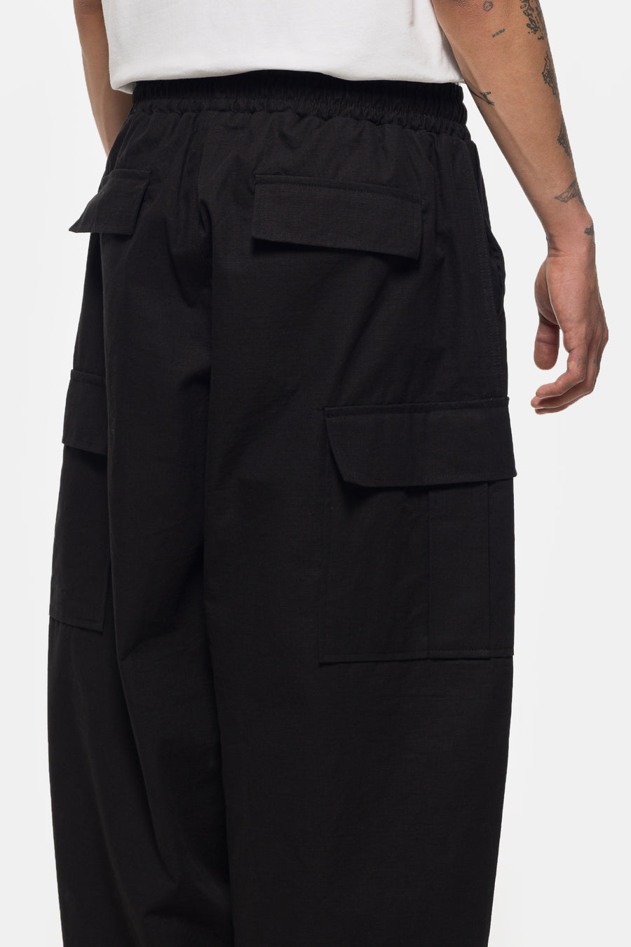 Estudio Niksen Ripstop Cargo Wide Pant in Black - Notre