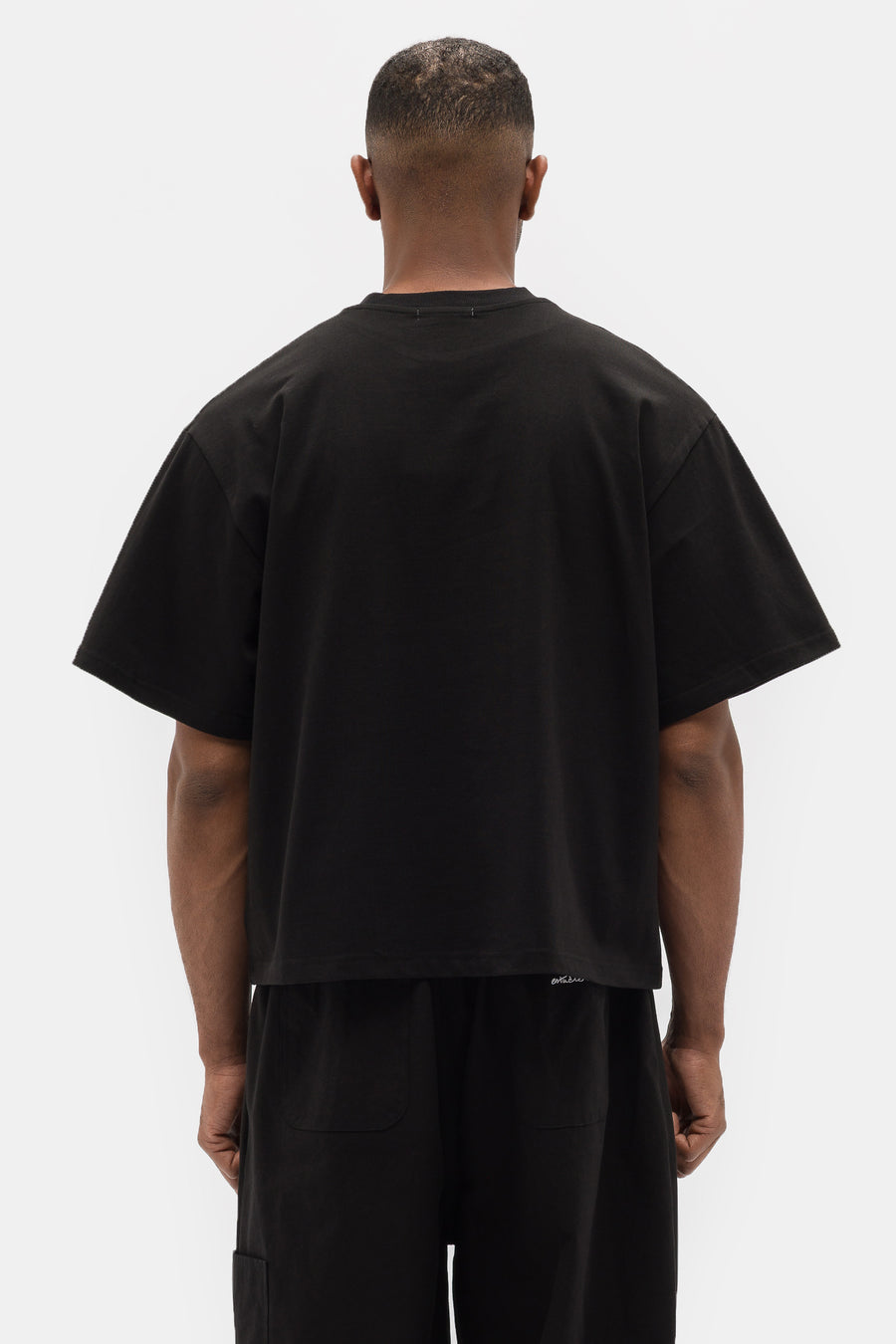 Estudio Niksen Signature Cropped T-Shirt in Black - Notre