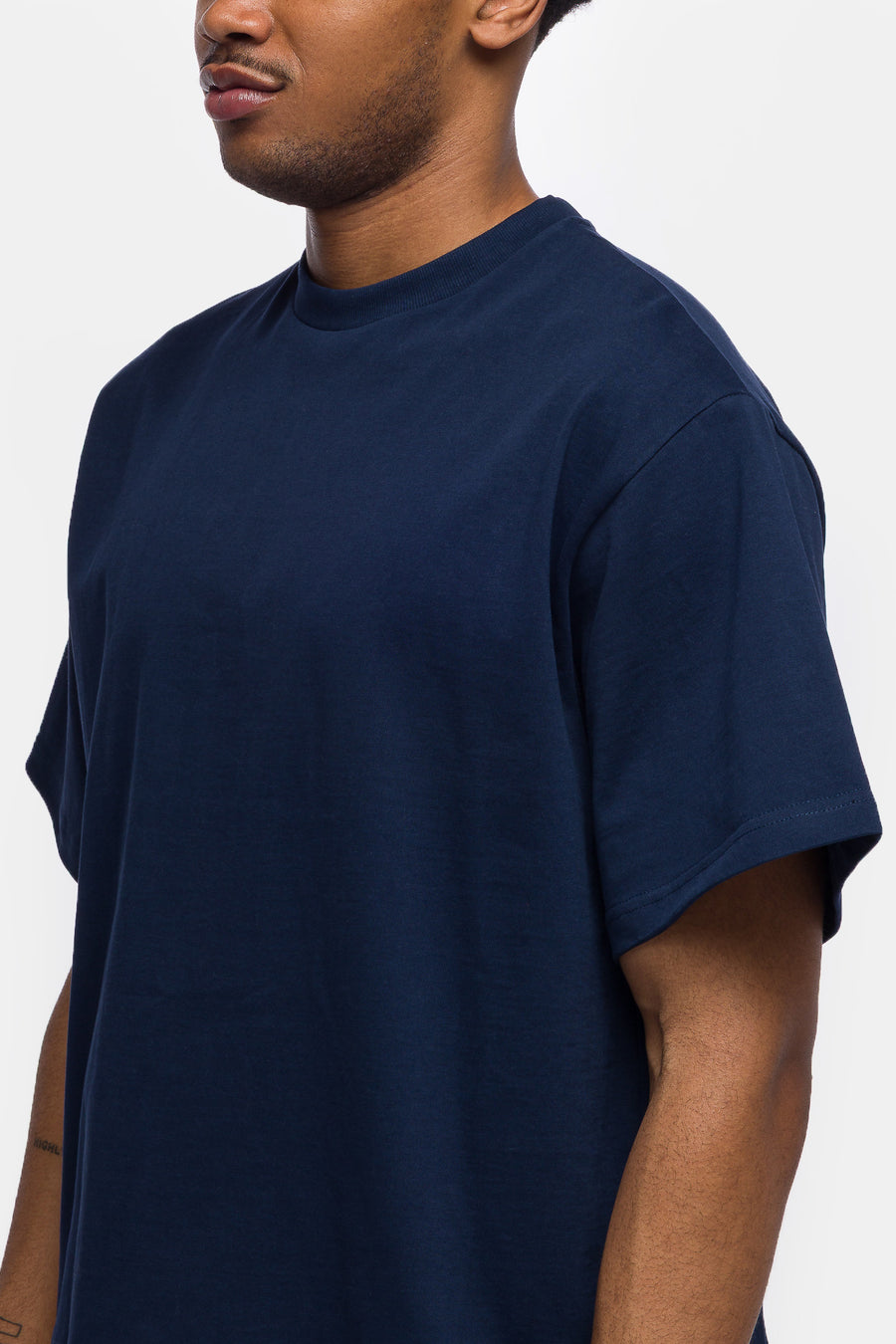 Estudio Niksen Signature Cropped T-Shirt in Navy - Notre