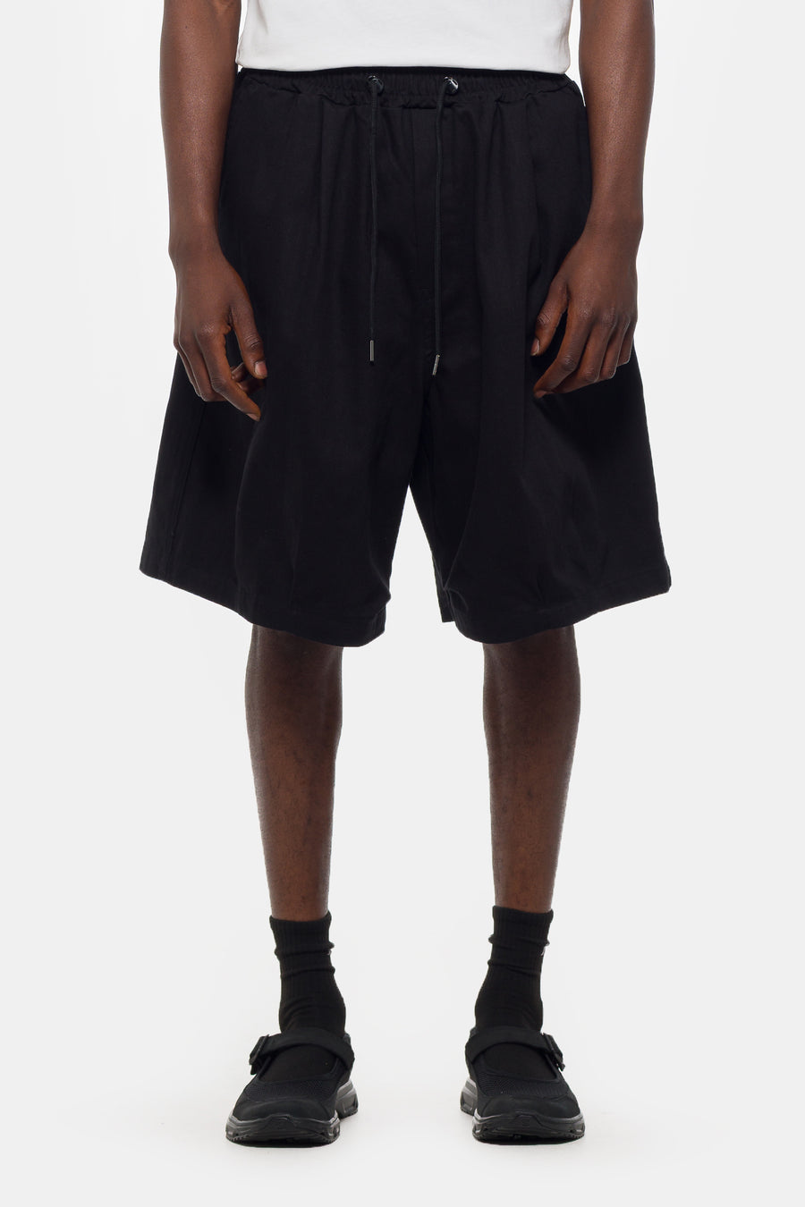 Estudio Niksen Stopper Balloon Bermuda Shorts in Black - Notre