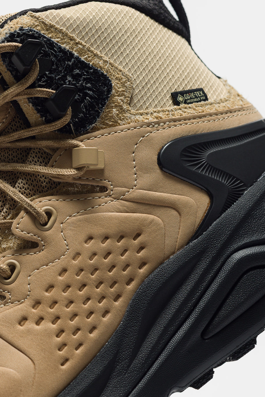 Kaha 3 GTX TP Sneaker in Khaki/Black