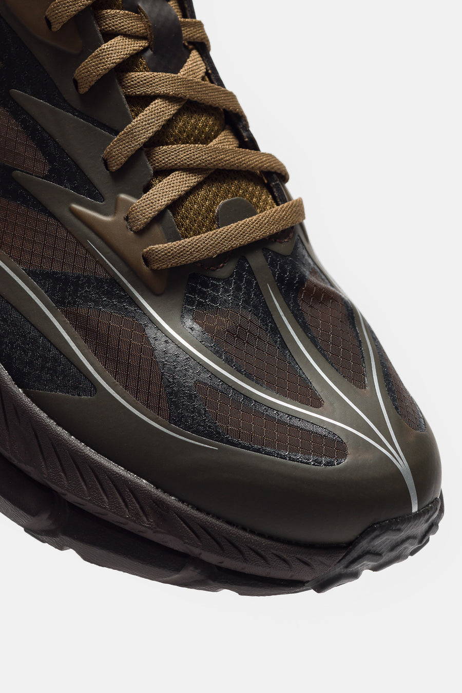 Mafate Speed 4 Lite Sneaker in Tree Bark/Cast Iron