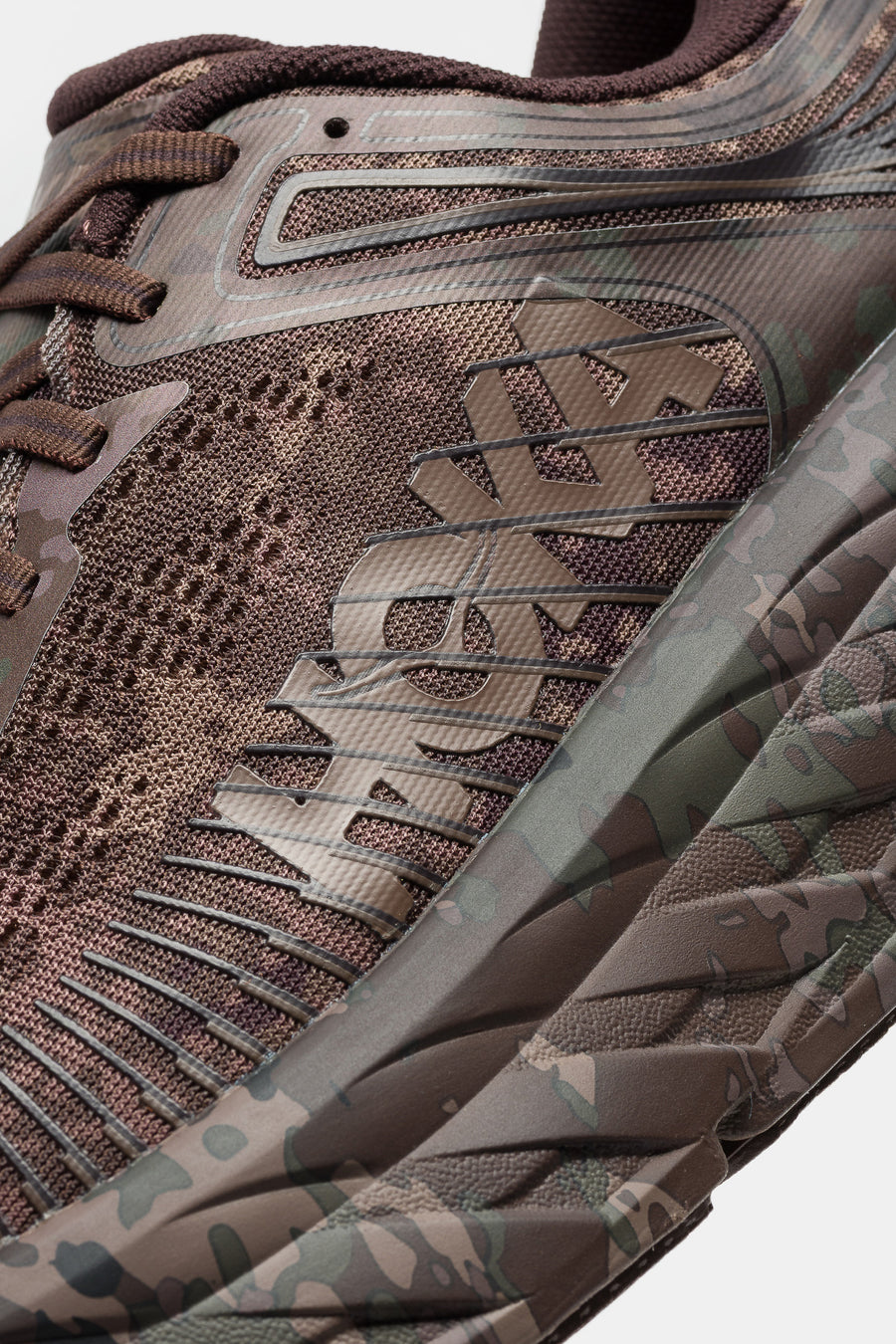 HOKA Beams Bondi 7 Sneaker in Chestnut/Black Bean - Notre