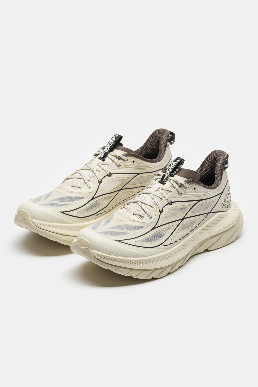 Mach Remastered Sneaker in Eggshell/Asphalt Grey