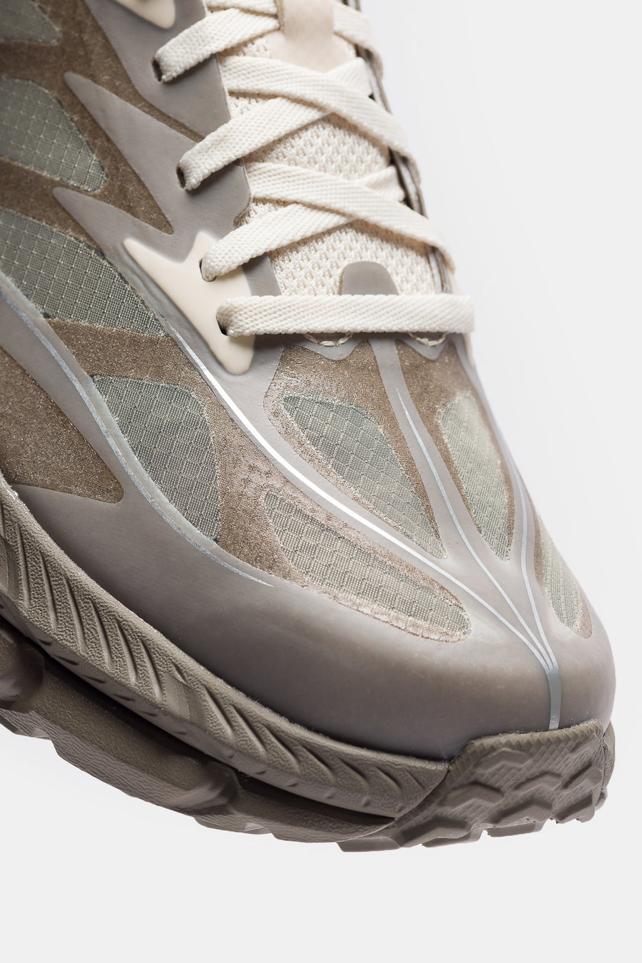 Mafate Speed 4 Lite Sneaker in Light Roast/Oatmilk