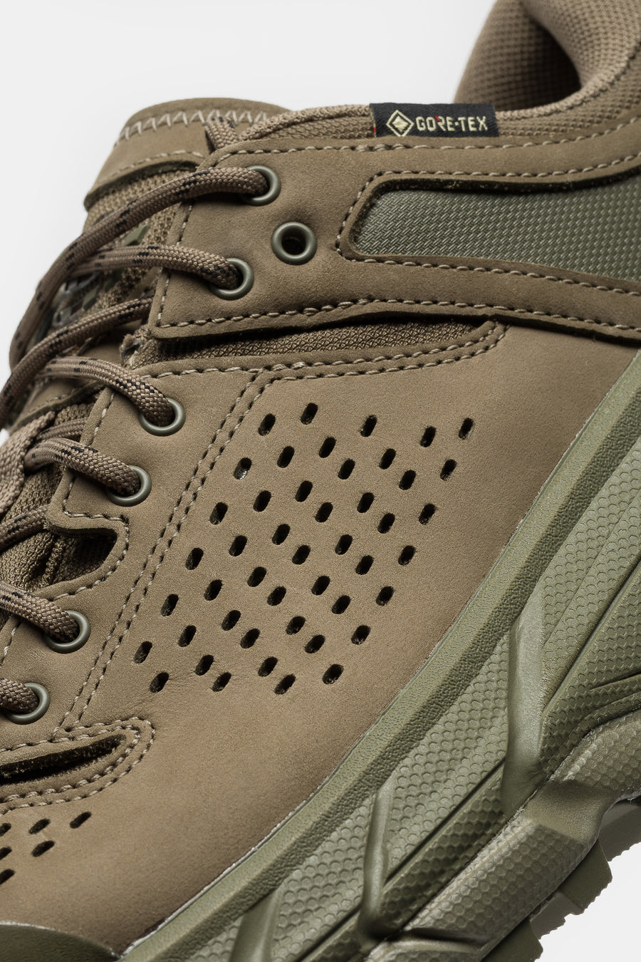 Tor Ultra Lo Sneaker in Antique Olive/Antique Olive