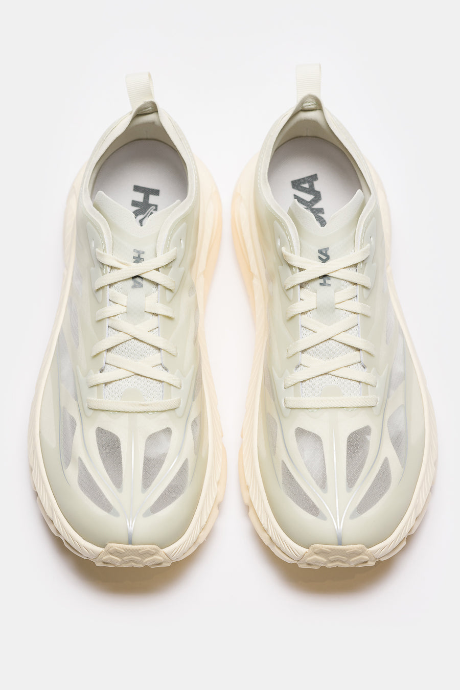 HOKA Mafate Speed 4 Lite Sneaker in Truffle Salt/Vintage Yellow - Notre