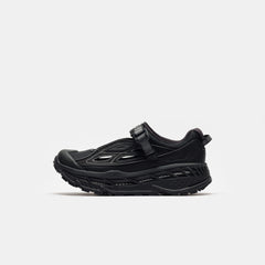 Stinson Breeze Sneaker in Black/Carbon Black