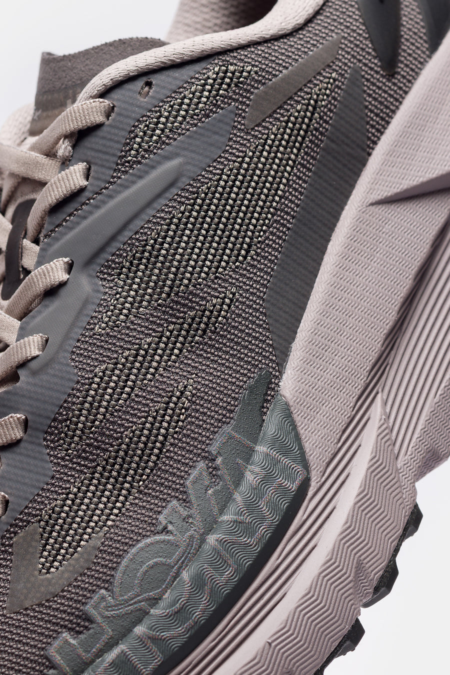 _J.L-A.L_ Mafate X Sneaker in Beluga/Volcanic Ash – Hoka