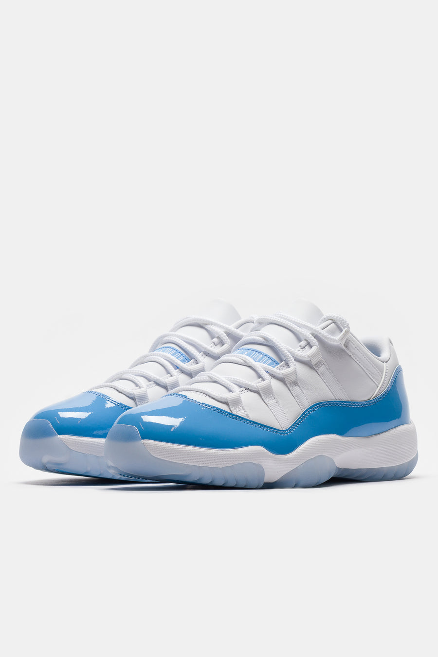 Jordan Air Jordan 11 Retro Low Sneaker in White/University Blue/Black - Notre