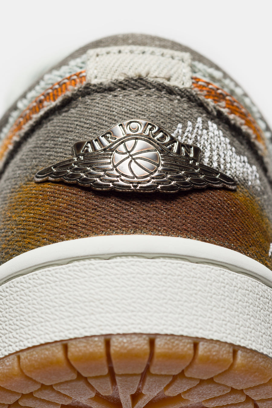 Air Jordan 1 Low SE Sneaker in Multicolor/Sail/Light Bone