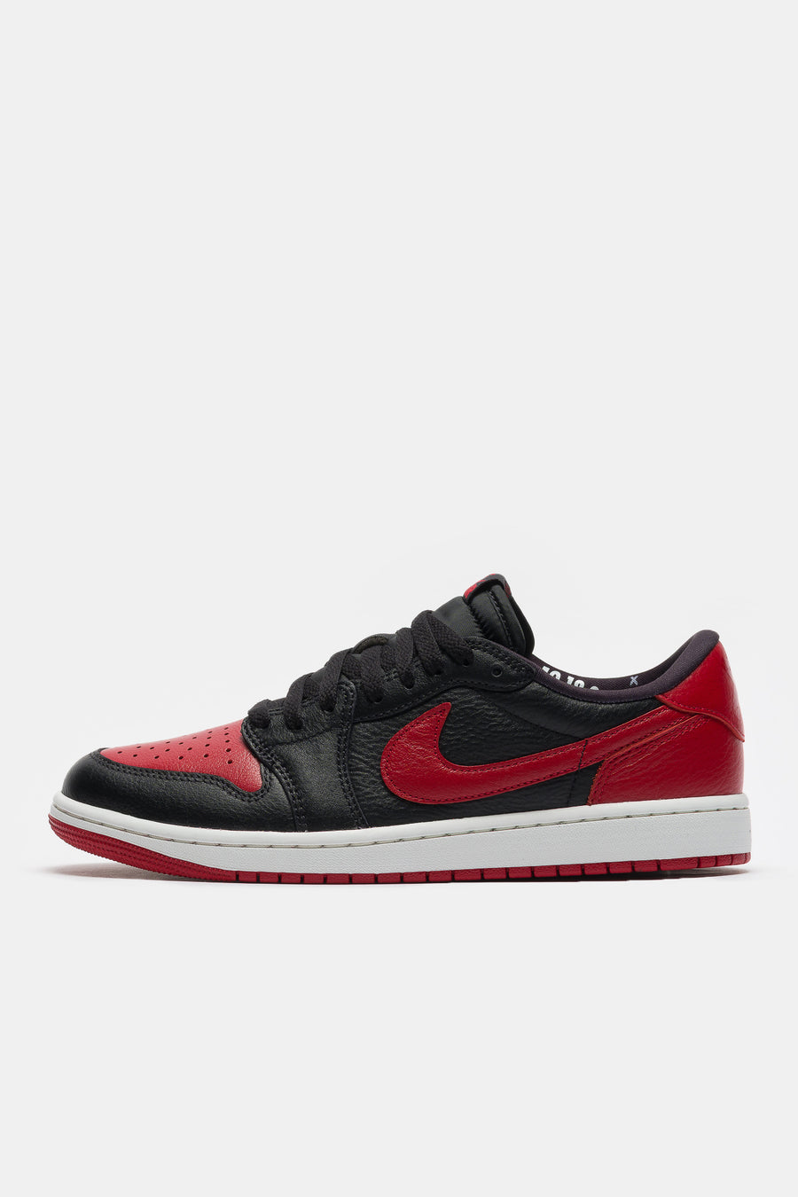 Jordan Air Jordan 1 Retro Low OG Sneaker in Black/Black/Varsity Red/Summit White - Notre