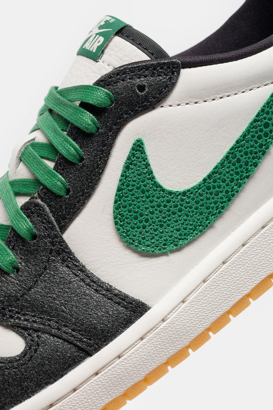 Jordan Air Jordan 1 Retro Low OG Sneaker in Phantom/Pine Green/Black - Notre