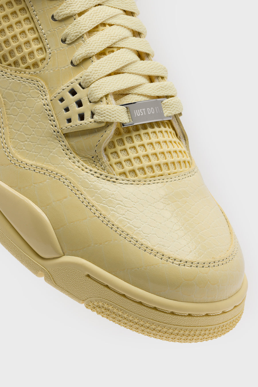 J Balvin Air Jordan 4 Retro Sneaker in Lemonade/Lemonade