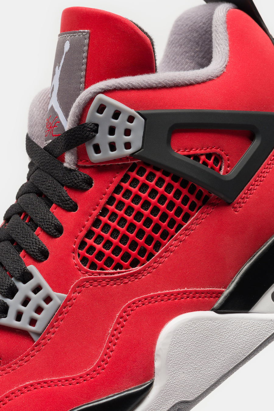 Jordan Air Jordan 4 Retro Sneaker in Fire Red/White/Black/Cement Grey - Notre