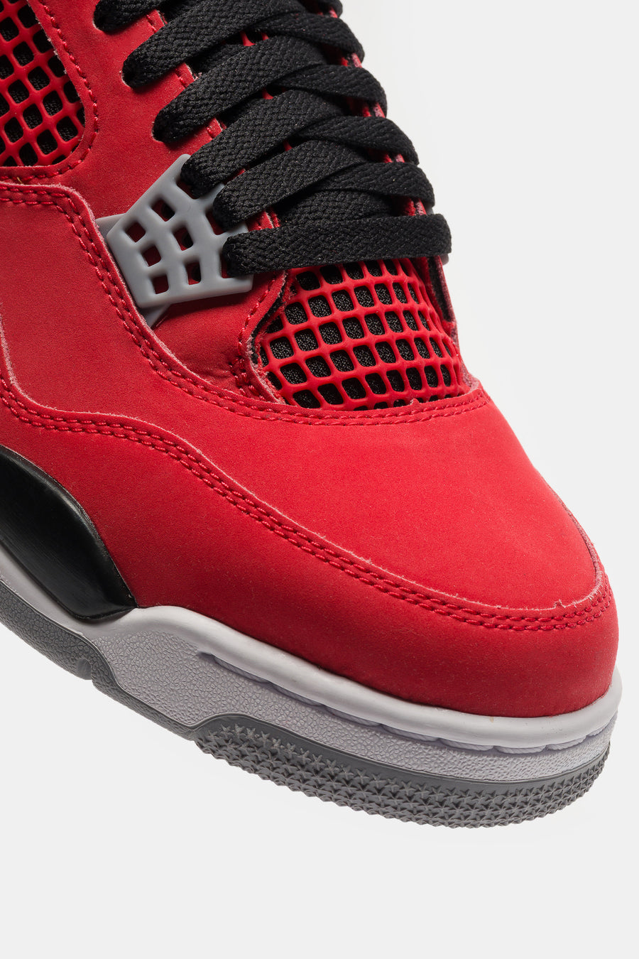 Jordan Air Jordan 4 Retro Sneaker in Fire Red/White/Black/Cement Grey - Notre
