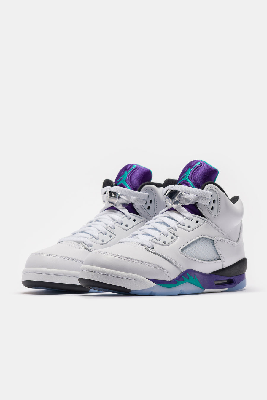 Jordan Air Jordan 5 Retro Grade School Sneaker in White/New Emerald/Grape Ice/Black - Notre