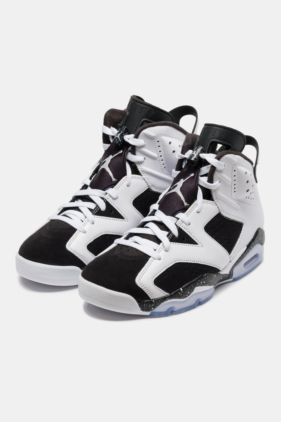 Jordan Air Jordan 6 Retro Sneaker in White/Black - Notre