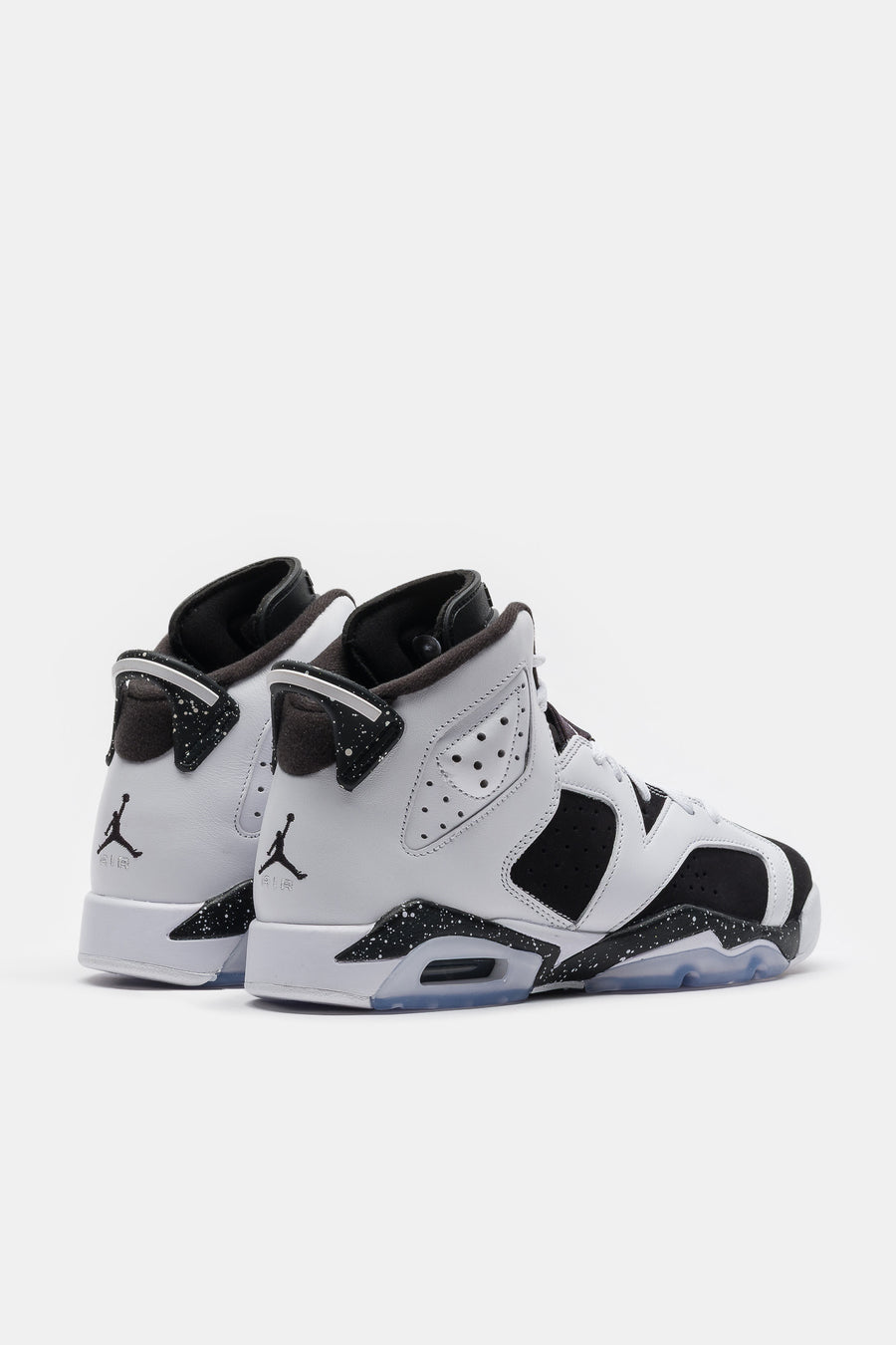 Jordan Air Jordan 6 Retro Big Kids Sneaker in White/Black - Notre
