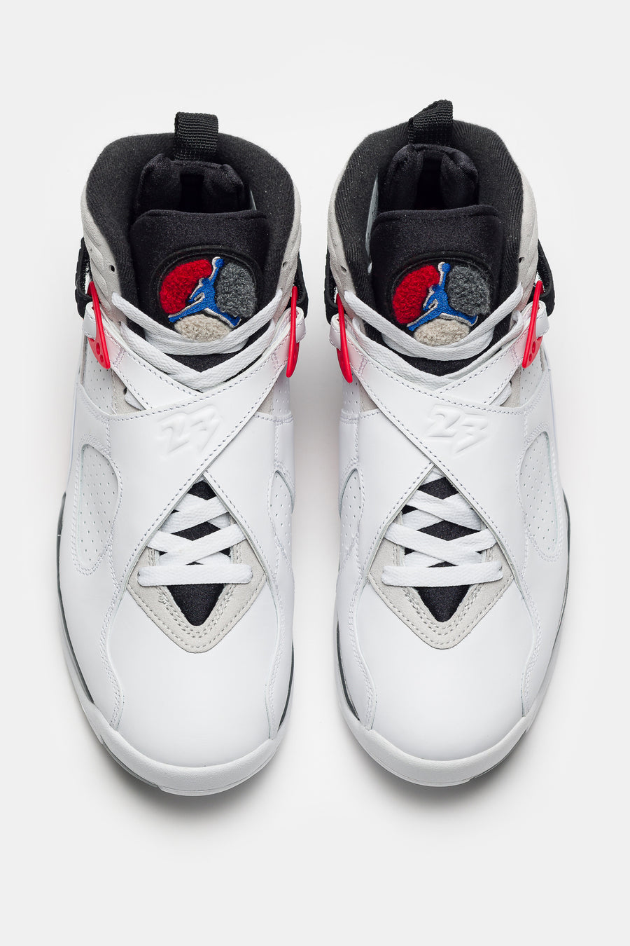 Jordan Air Jordan 8 Retro Sneaker in White/Black/True Red - Notre