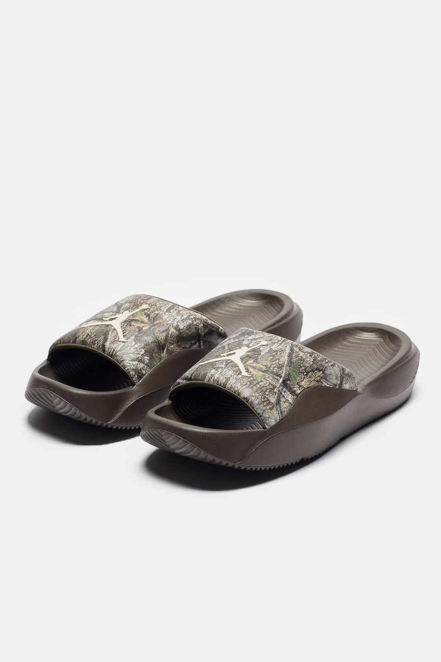 Jordan Franchise Realtree Slide in Medium Olive/Lt Orewood Brown - Notre