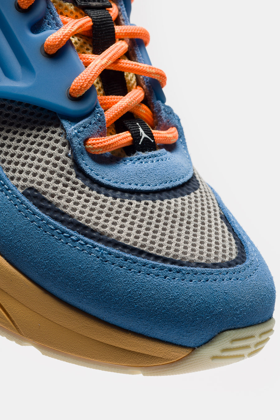 Jordan Trunner O/S SP Sneaker in Blue Beyond/Atomic Orange/Cobblestone - Notre