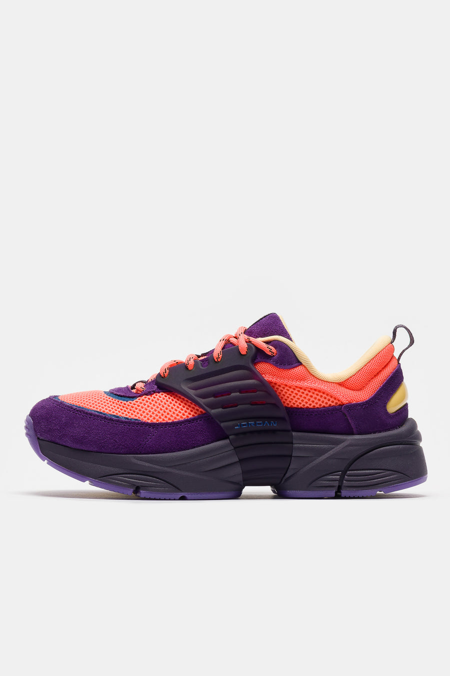 Jordan Trunner O/S SP Sneaker in Bright Mango/Black/Eggplant/Melon Tint - Notre