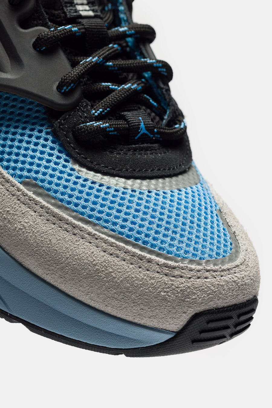 Jordan Trunner Sneaker in Black/University Blue/Neutral Grey - Notre