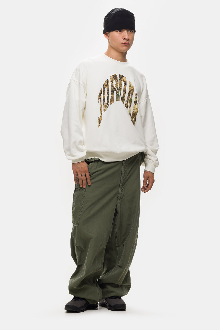 Realtree Crewneck Sweatshirt in Sail/Black