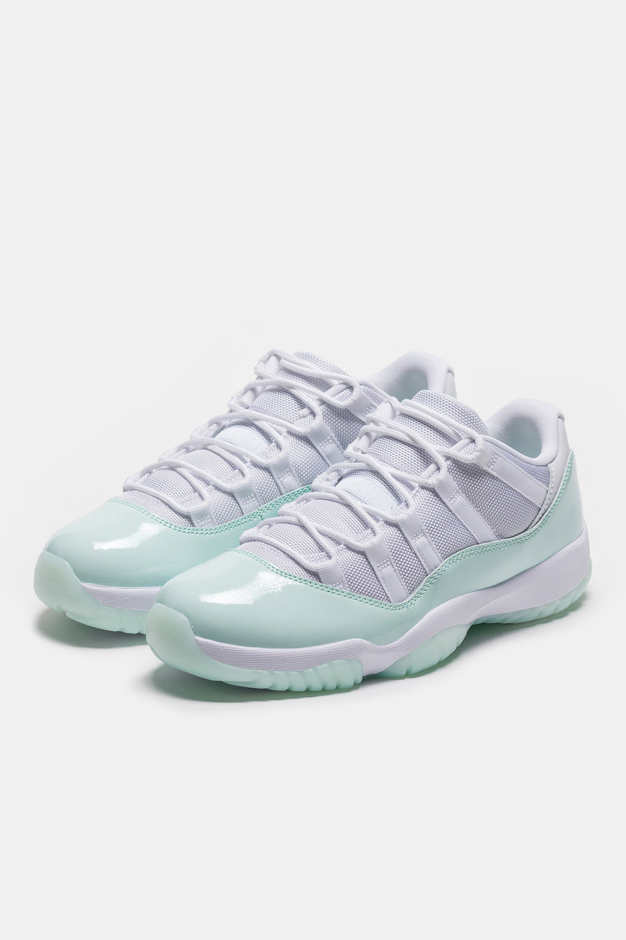 NIKE AIR JORDAN 11 RETORO low 27㎝ Nike Air Jordan 11 Low “Cement Grey” PS Size 12C 505835 140