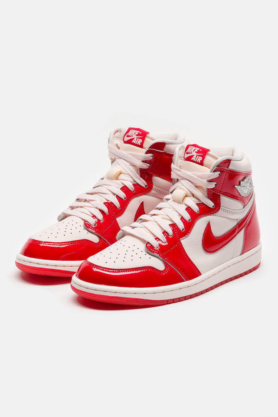 Jordan Air Jordan 1 Retro High OG Sneaker in University Red/Metallic Silver - Notre