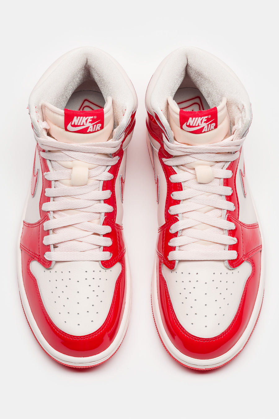 Jordan Air Jordan 1 Retro High OG Sneaker in University Red/Metallic Silver - Notre