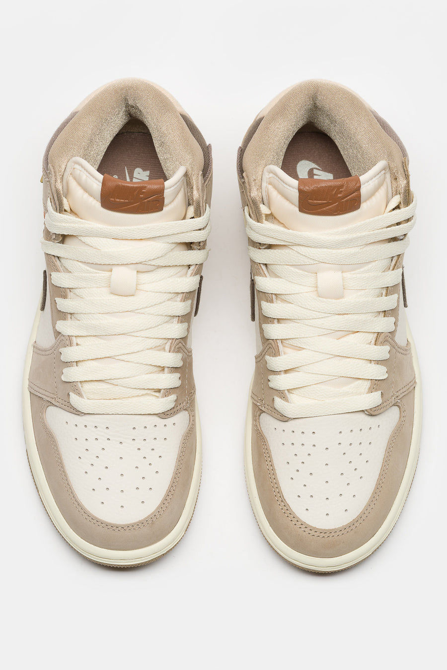 Jordan Air Jordan 1 High OG Sneaker in Khaki/multicolor/Sail/Cargo Khaki - Notre