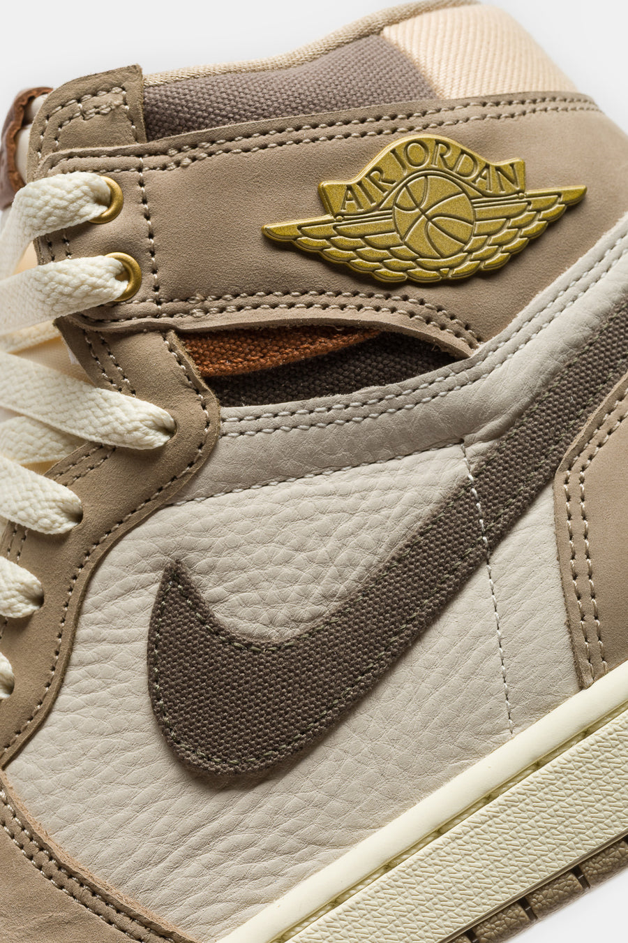 Jordan Air Jordan 1 High OG Sneaker in Khaki/multicolor/Sail/Cargo Khaki - Notre