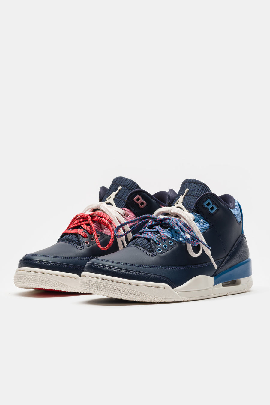 Jordan Air Jordan 3 Retro Sneaker in Obsidian/Chalk/Track Red - Notre