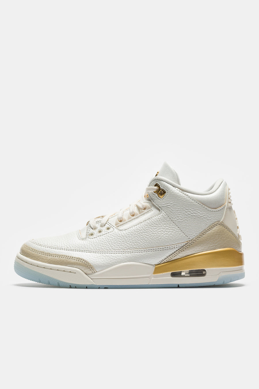 Air Jordan 3 Retro Sneaker in Sail/Team Gold/Pale Ivory/Metallic Gold