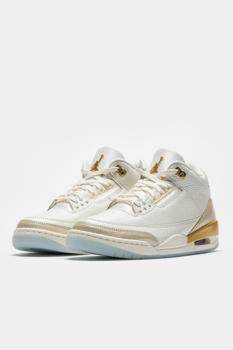 Air Jordan 3 Retro Sneaker in Sail/Team Gold/Pale Ivory/Metallic Gold