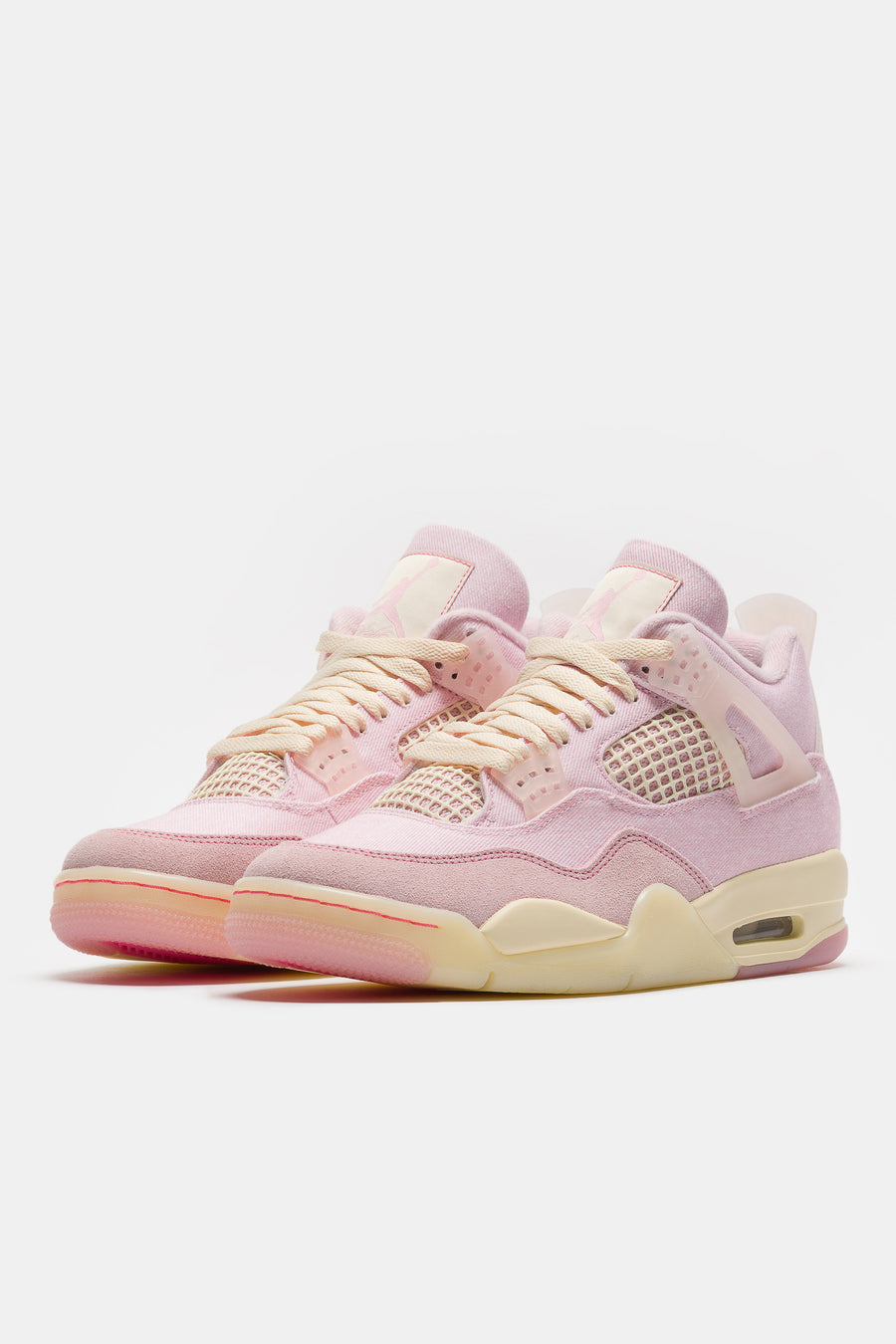 Air Jordan 4 Retro Sneaker in Pearl Pink/Iced Carmine/Coconut Milk