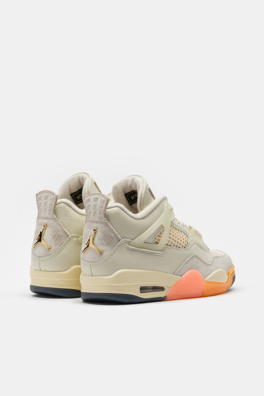 Air Jordan 4 Retro Sneaker in Coconut Milk/Muslin/Bright Mango
